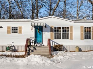 112 Victorian Dr, Norwich, CT 06360