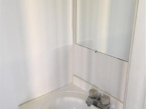 5th image of 3707 Sugar Creek Cir