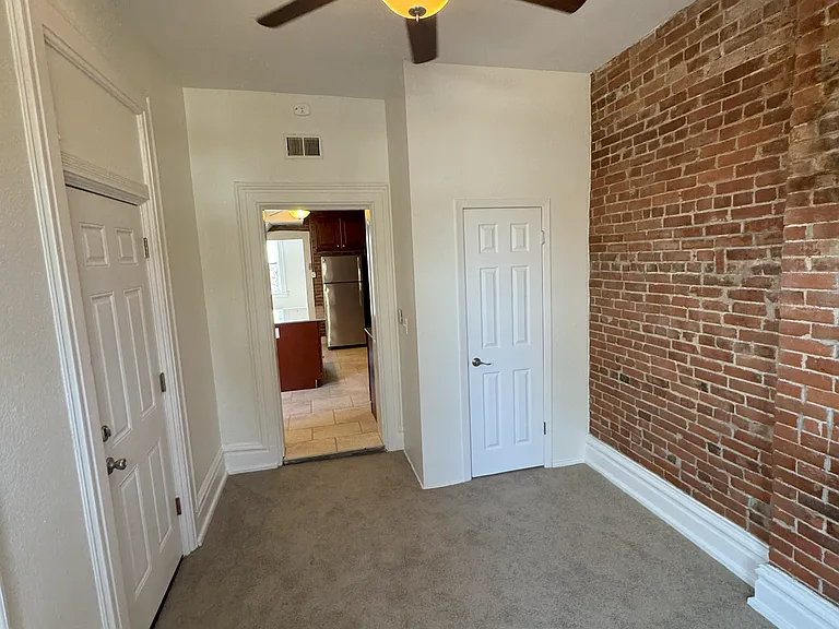 1035 Allen Ave #2F — Photo 4