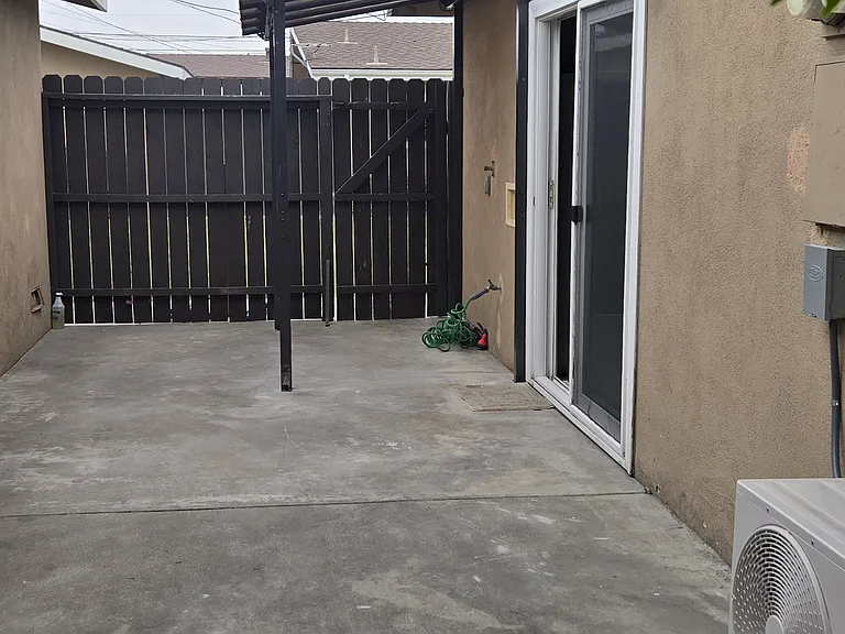 12655 Columbia Way — Photo 11