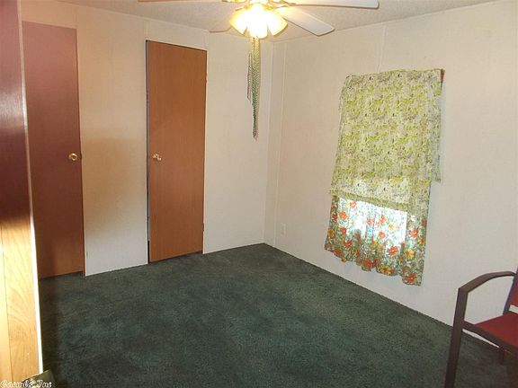 4th image of 1300 Summer Ln