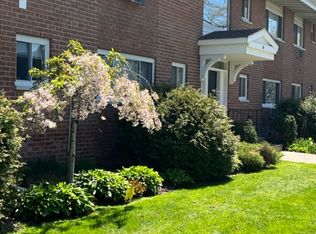 (Undisclosed Address), Pt Washington, NY 11050
