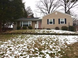 7 Cabin Way, Poughkeepsie, NY 12603