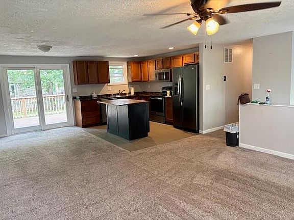 3rd image of 4417 Sussex Ct