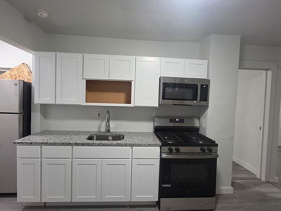5th image of 238 Newhall St