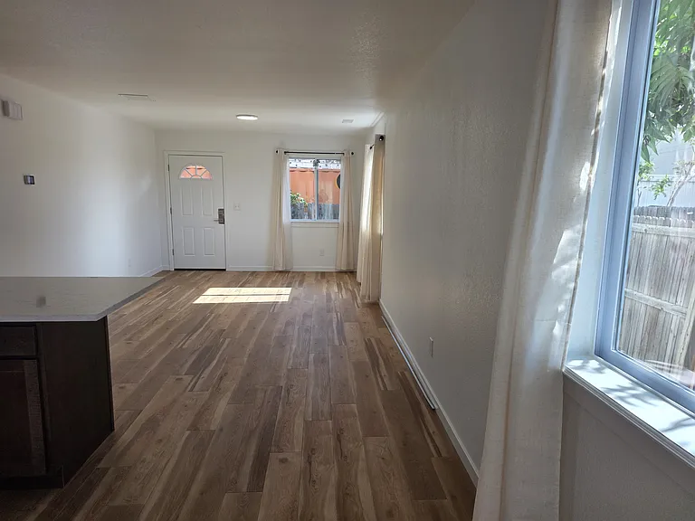 4725 N Josephine St — Photo 7