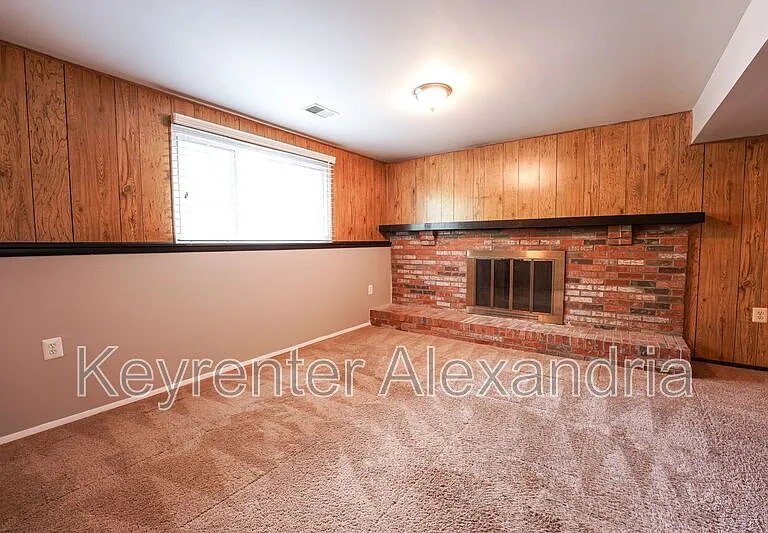 5901 Beech Tree Dr — Photo 24
