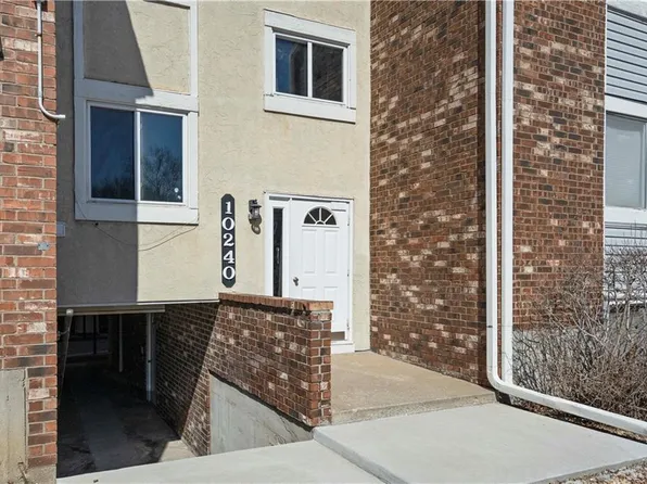 10240 W 96th Ter APT F, Overland Park, KS 66212