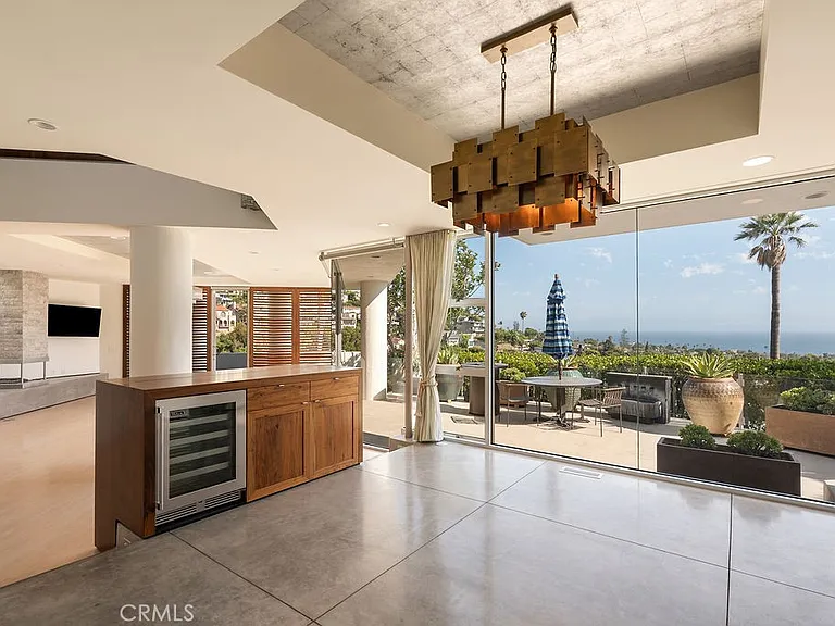 920 Skyline Dr — Photo 8