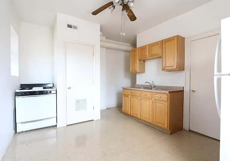 842 S Miller St #2 — Photo 7