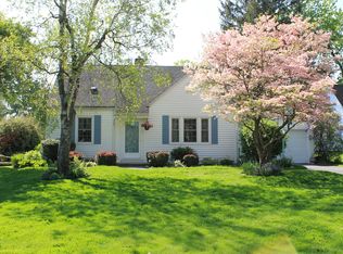 312 Eaglehead Rd, East Rochester, NY 14445