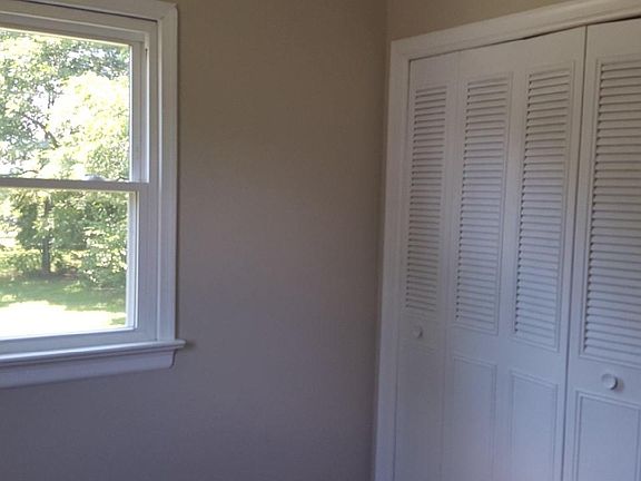 3rd image of 168 Linden St