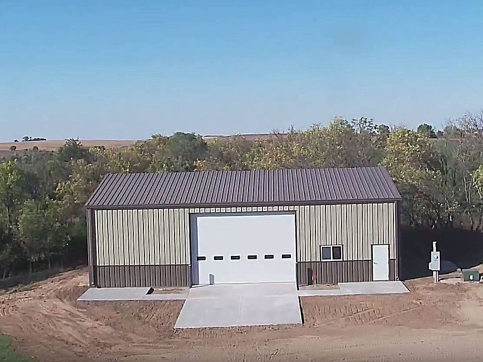 2nd image of 1275 Road 600
