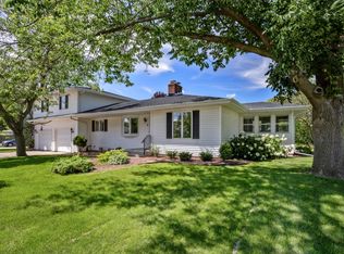 2 Continental Ct, Appleton, WI 54911