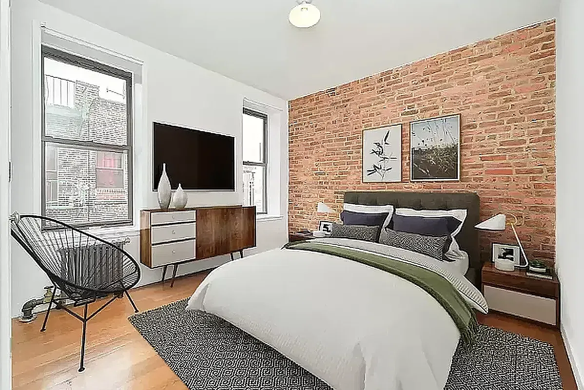 149 Norfolk St — Photo 1