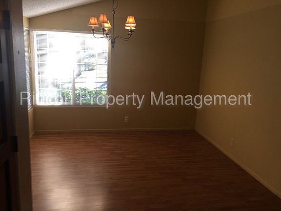 4th image of 1852 Topaz Ave