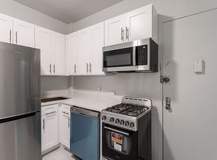 220 E 84th St APT 1B, New York, NY 10028