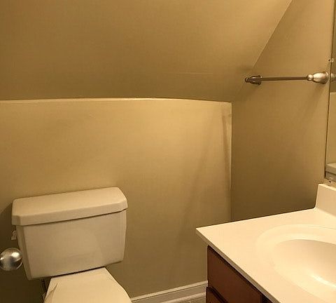 3rd image of 330 S Chesire Ct