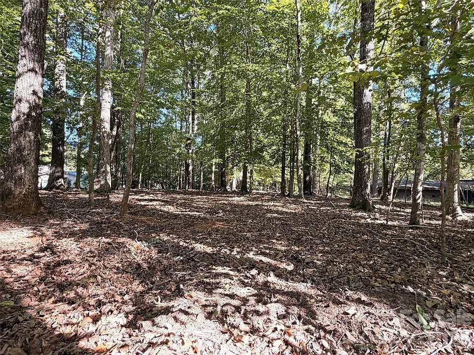 2nd image of LOT 2 Lochaven Rd