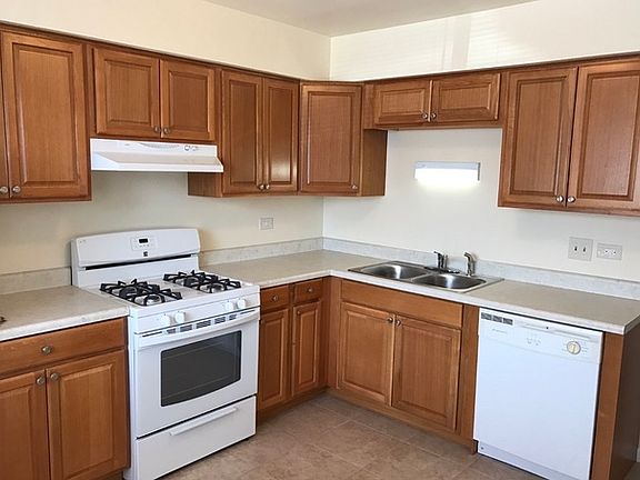 4th image of 7731 Woodward Ave APT 3B