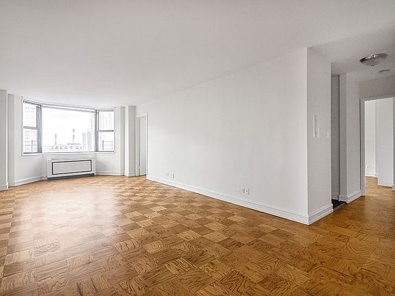 3rd image of 400 E 71st St APT 24D