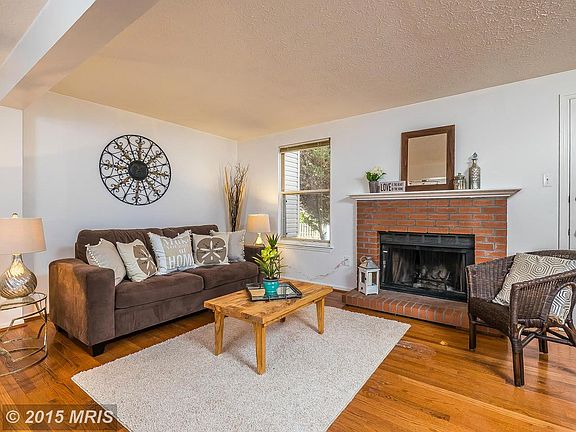 2nd image of 8015 Green Tree Ct