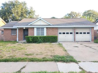 2202 Cherrybrook Ln, Pasadena, TX 77502