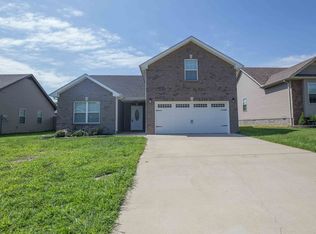 836 Shelton Cir, Clarksville, TN 37042