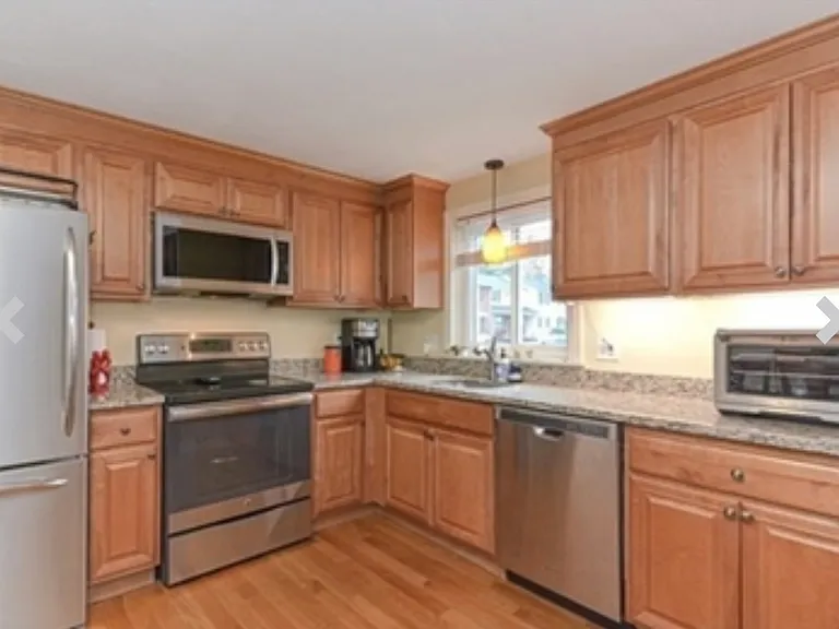 25 Oak St #C — Photo 6
