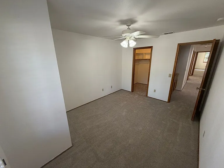 11674 Prospect Hill Dr — Photo 24