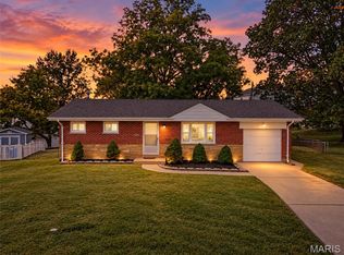 9965 Markhall Ln, Saint Louis, MO 63123