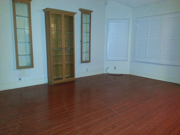 2nd image of 335 Miravista Way