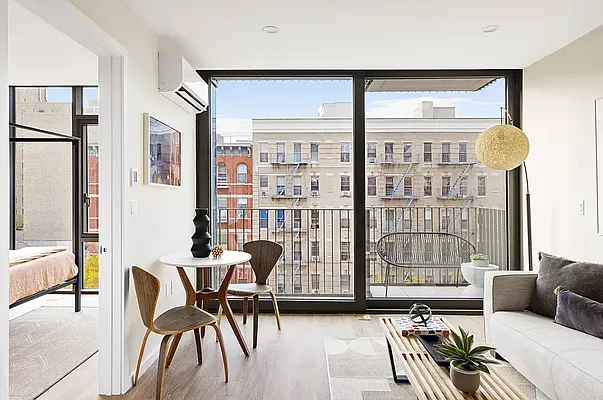 Rented by Living New York | media 12