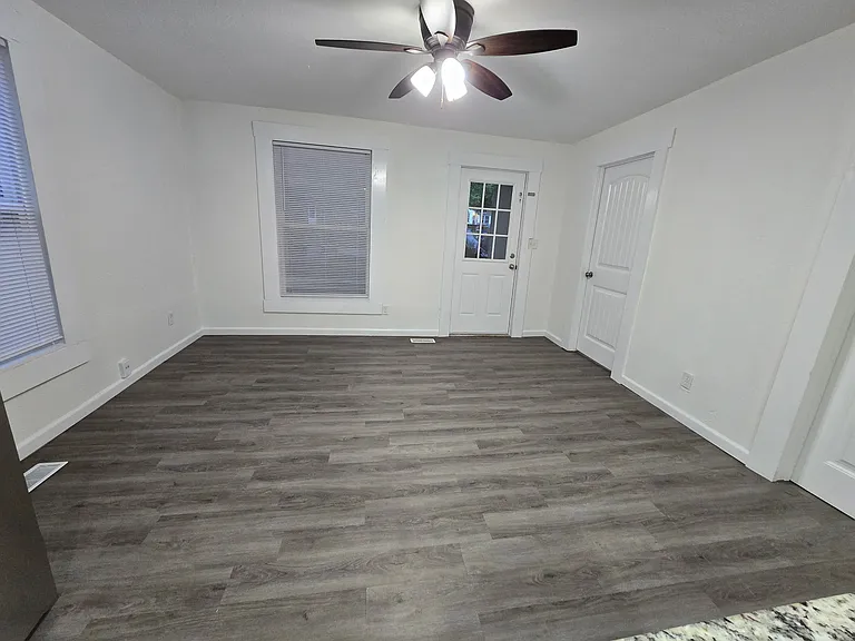 1207 W Florida St — Photo 4