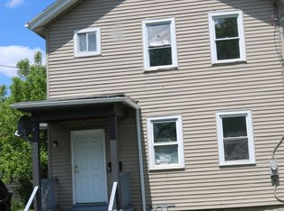 8 Evergreen St, Rochester, NY 14605