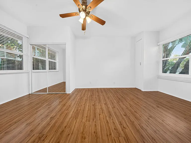 6201 Fountain Ave — Photo 17