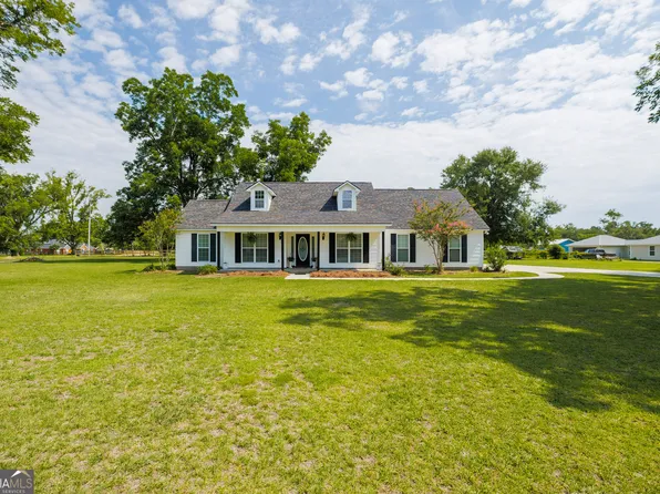 5681 Upper New Bethel Rd, Ray City, GA 31645