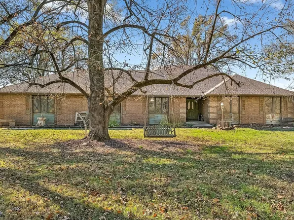 1819 Pleasant Hill Rd, Seymour, MO 65746