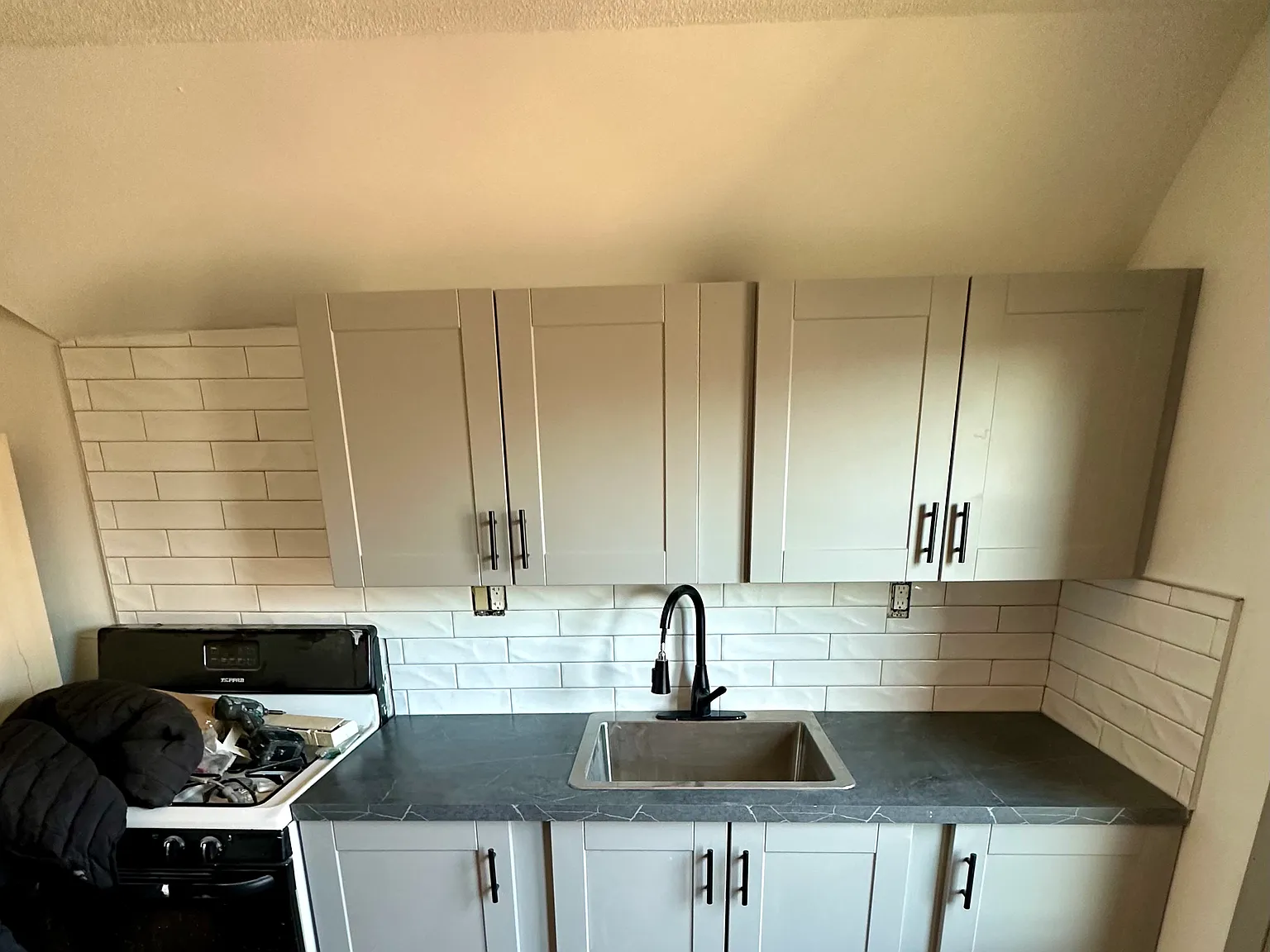 1 bed, 700 sqft, $1,350 — Photo 4