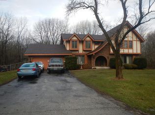 2208 E Anne Ln, Crete, IL 60417