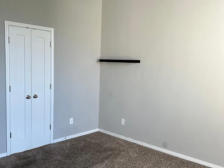8119 Redbrush — Photo 29