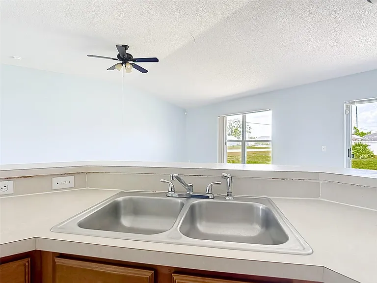 1001 Eiffel Ln — Photo 13
