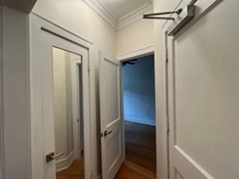 605 Hinman — Photo 27