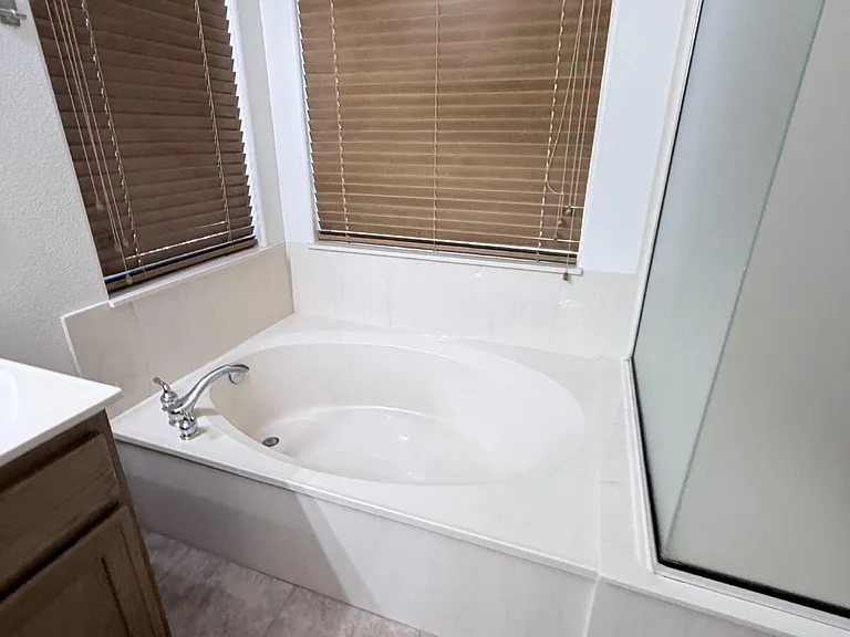 3041 Lehman Cave Ct — Photo 10