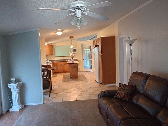 Small living area& kitchen 