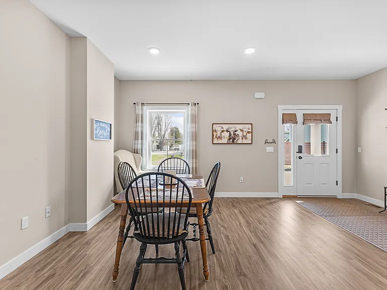 41 Gardner Ln — Photo 6