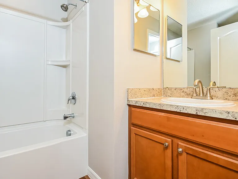 720 Chatham Walk Dr — Photo 15
