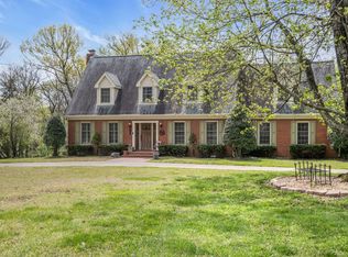 1932 Arlington Rd, Lebanon, TN 37087