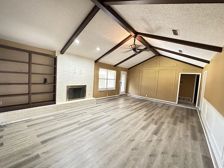 4107 Angelina Dr — Photo 3
