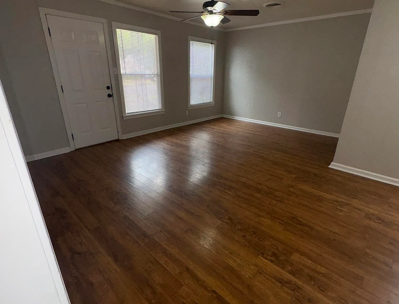3 bed, 2.0 bath, 1231 sqft, $1,250 — Photo 3